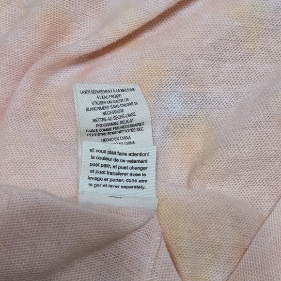 We The Free All Mine Berry Combo Tie Dye Tee Size Small Peak A Boo Open Back - Picture 7 of 8